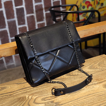 Retro Simple Crossbody Chain Shoulder Bag