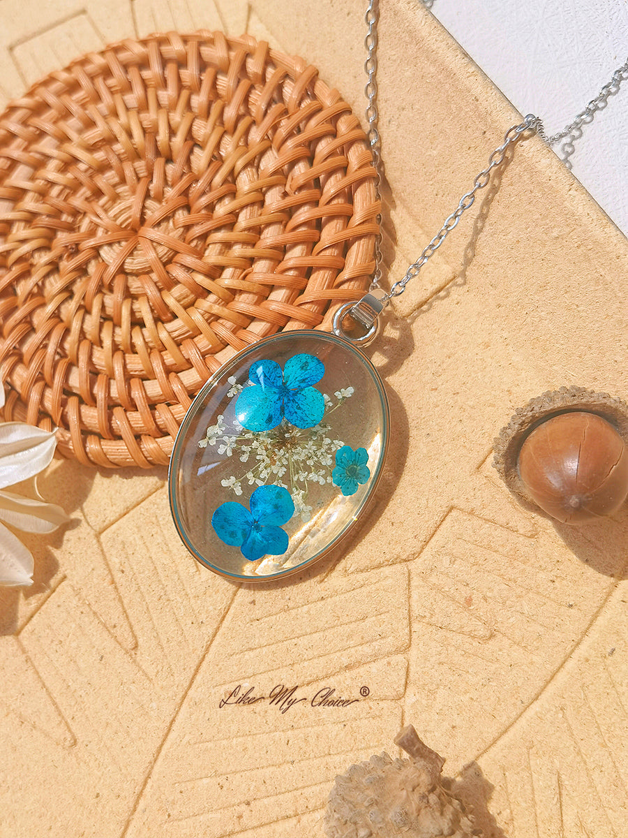 Resin Pendant Necklace With  Blue Hydrangea Dried Flowers