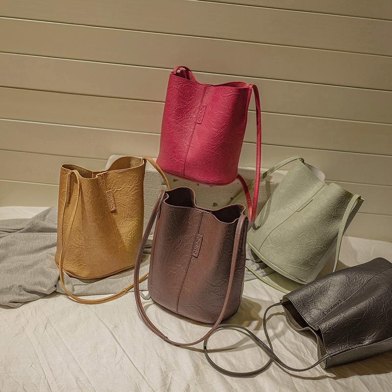 Women's Bag Pleated Leather Bucket Bag New Ladies Slung Shoulder Shopping Bag Fashion Women's Bag