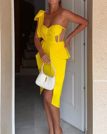 One-shoulder waist cutout solid color dress