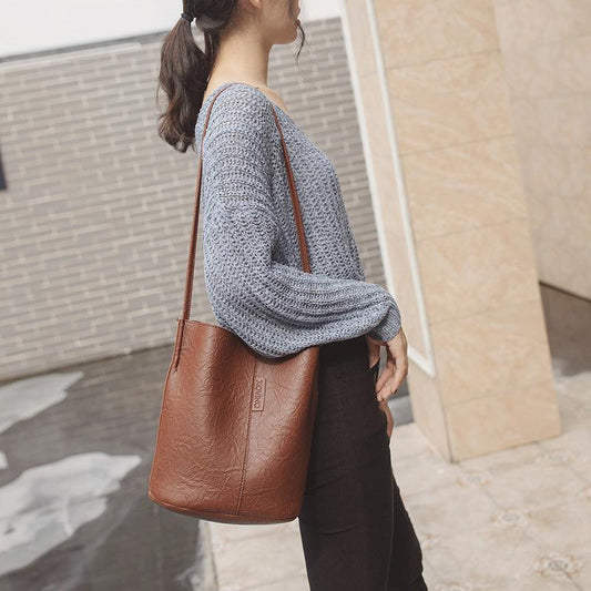 Women's Bag Pleated Leather Bucket Bag New Ladies Slung Shoulder Shopping Bag Fashion Women's Bag