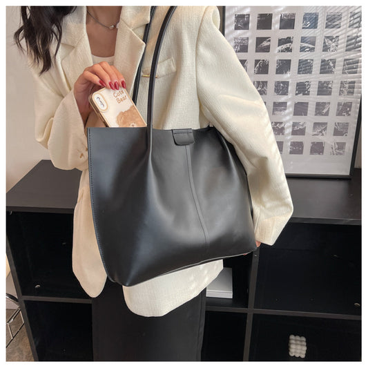 Large Hand Shoulder Bag