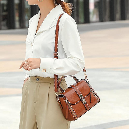 Small Square Bag 2022 New Fashion Shoulder Bag Retro Wax Leather Shoulder Diagonal Bag